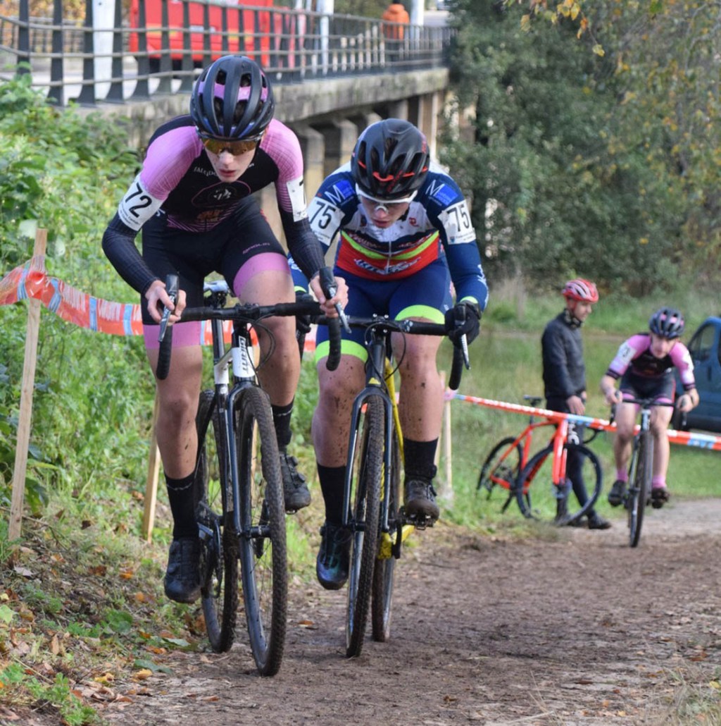 Victorias de Fernández y Respuela en el ciclocrós de Torrelavega y dos pódium en Puente&nbsp;Viesgo