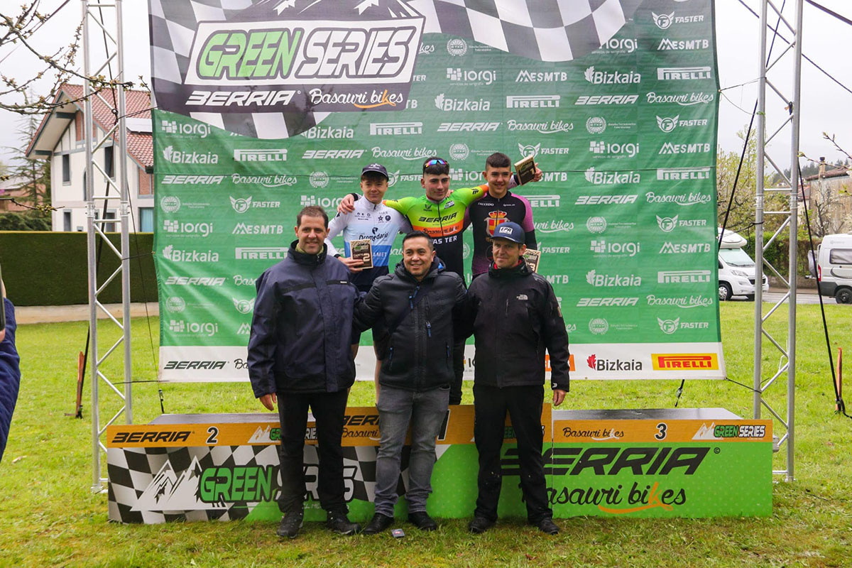 Raúl López consigue un tercer puesto