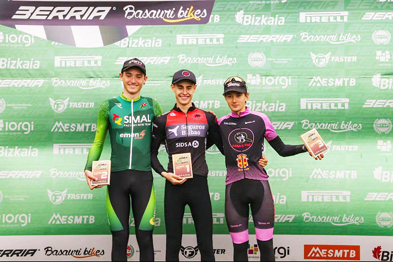 Ángel Fernández concluyó en tercer lugar