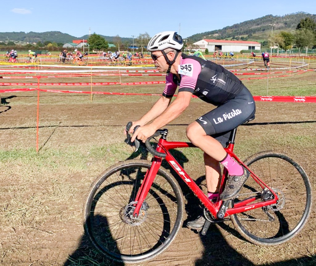 Comenzó la temporada de Ciclocrós: primera toma de contacto en Asturias 