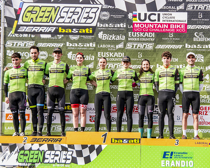 FOTO: OИA OИAЯI y @naikefotosport