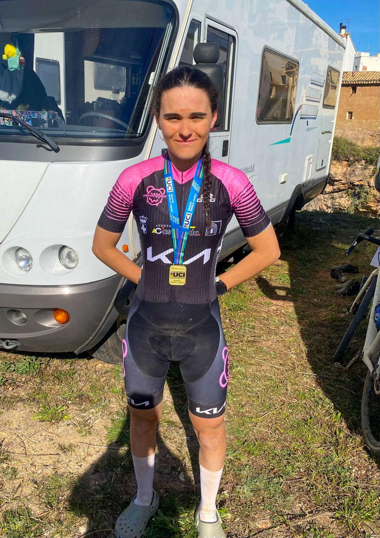 Carlota logra plaza mundialista e Izan González roza el podio en un gran fin de semana